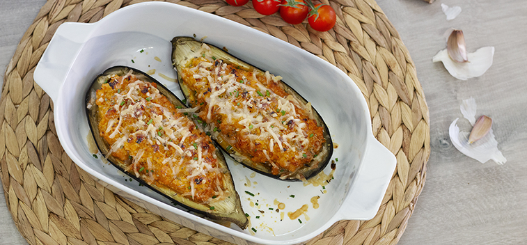 AUBERGINES STUFFED WITH MEAT AND MUSHROOMS